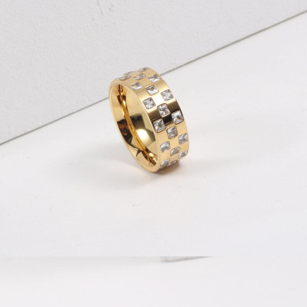 18k gold checkered Ring