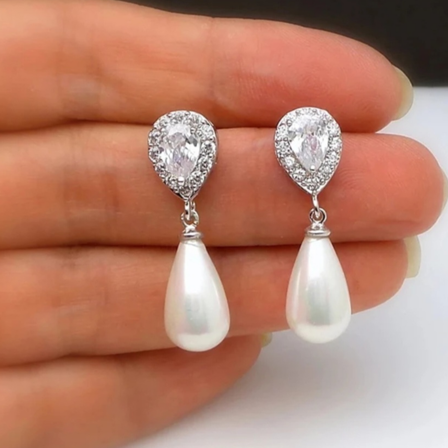 Water drop earrings