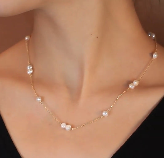 Elegant Pearl necklace