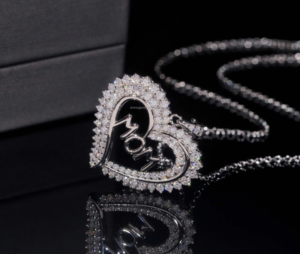 MOM MOISSANITE NECKLACE